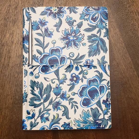 Vera Bradley Other - Vera Bradley Hardcover Journal with Embossed Pen – Blue Floral Pattern NWOT